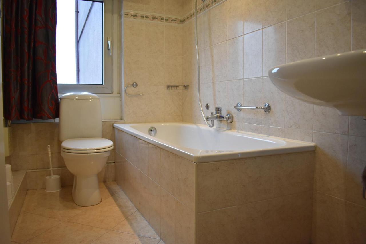 Hotel Atlanta Valkenburg aan de Geul Ngoại thất bức ảnh